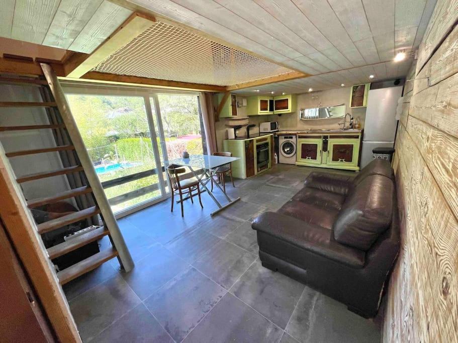 La Tiny House De Chaparon Apartment Lathuile Luaran gambar